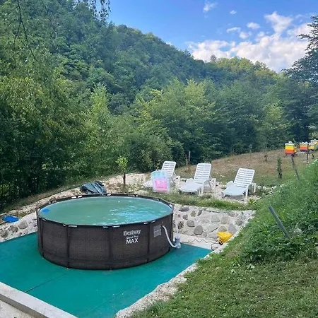 Vila Hadi * Semizovac